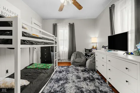 606 N Pine Street Seymour IN 47274