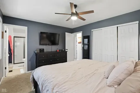 729 Colonial Way Greenwood IN 46142