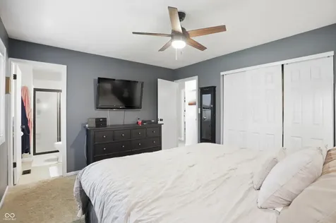 729 Colonial Way Greenwood IN 46142