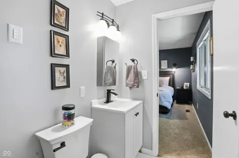 729 Colonial Way Greenwood IN 46142