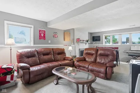 729 Colonial Way Greenwood IN 46142