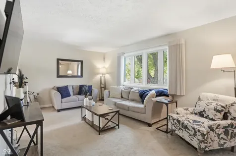 729 Colonial Way Greenwood IN 46142