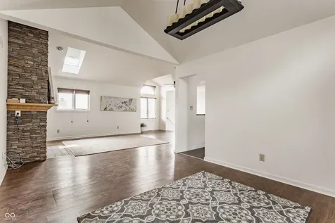 7685 River Road Indianapolis IN 46240
