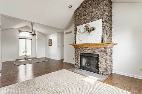 7685 River Road Indianapolis IN 46240
