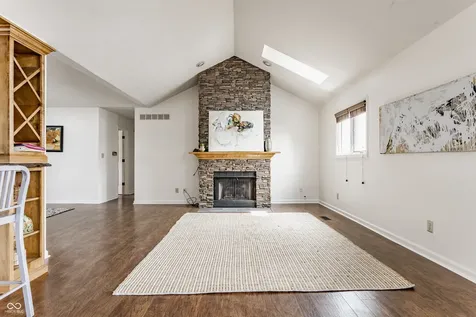7685 River Road Indianapolis IN 46240