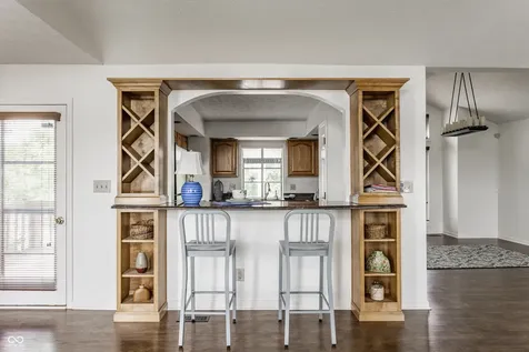 7685 River Road Indianapolis IN 46240