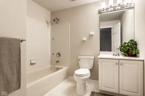 14152 Ledgewood Way Carmel IN 46032