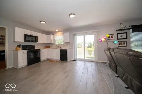 6907 Governors Point Drive Indianapolis IN 46217