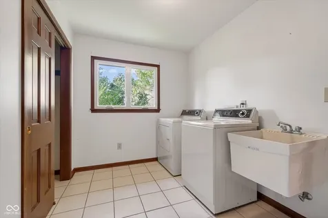1402 Prairie Creek Court Carmel IN 46032