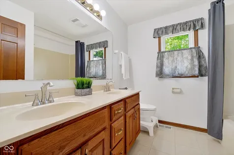 1402 Prairie Creek Court Carmel IN 46032
