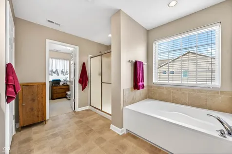 697 Lake Vista Drive Columbus IN 47201