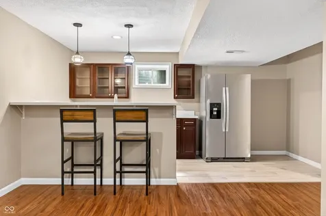 697 Lake Vista Drive Columbus IN 47201