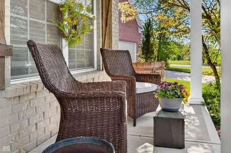 697 Lake Vista Drive Columbus IN 47201