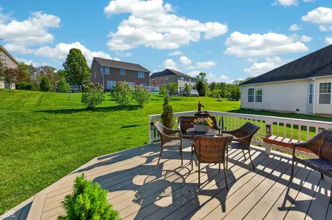 697 Lake Vista Drive Columbus IN 47201