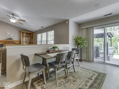 7828 Lofton Court Indianapolis IN 46239