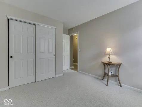 7828 Lofton Court Indianapolis IN 46239