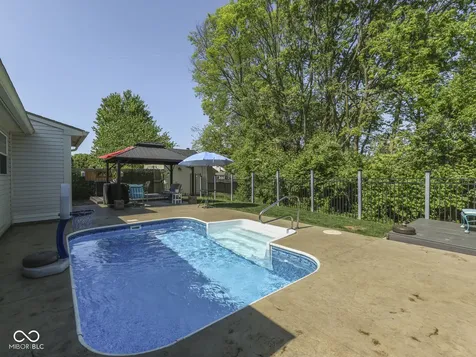 7828 Lofton Court Indianapolis IN 46239