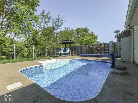 7828 Lofton Court Indianapolis IN 46239