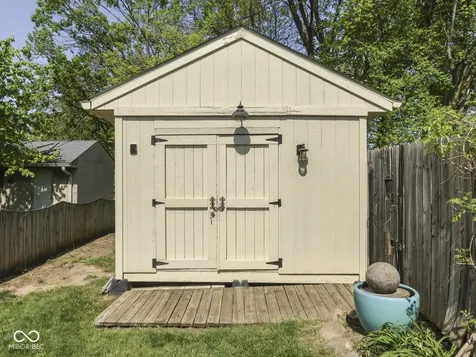 7828 Lofton Court Indianapolis IN 46239