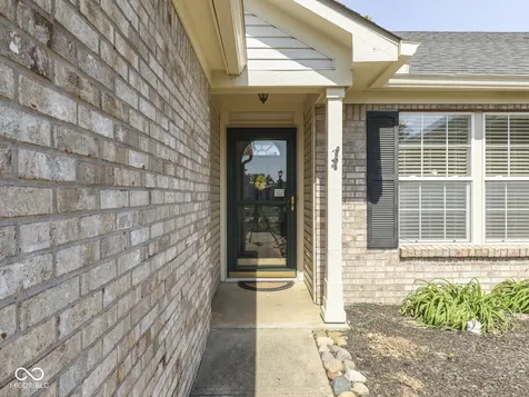 7828 Lofton Court Indianapolis IN 46239