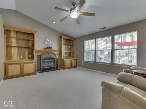 7828 Lofton Court Indianapolis IN 46239