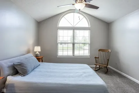 11251 Abington Place Fishers IN 46038