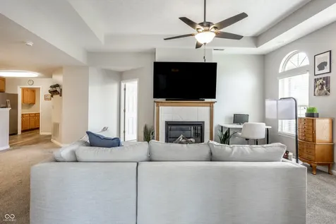 11251 Abington Place Fishers IN 46038