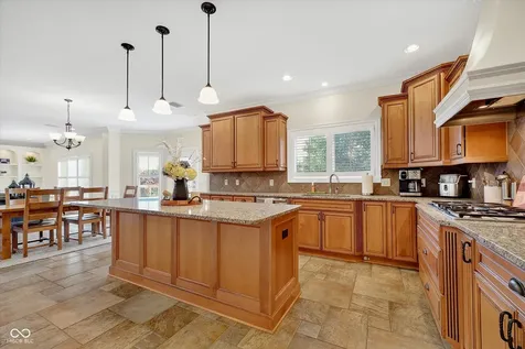 10317 Forest Meadow Circle Fishers IN 46040