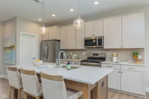 2225 Aviary Lane Danville IN 46122
