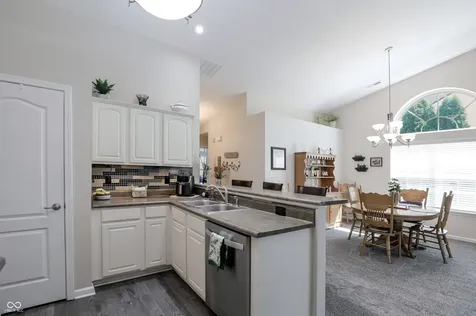 12660 Whisper Way Fishers IN 46037