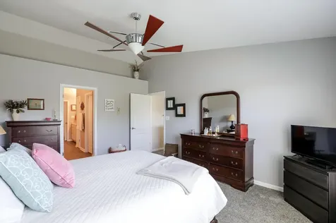 12660 Whisper Way Fishers IN 46037