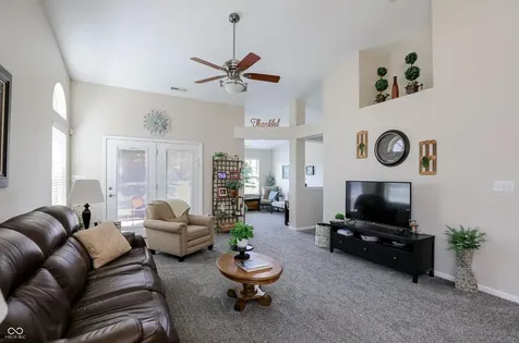 12660 Whisper Way Fishers IN 46037