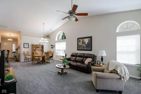 12660 Whisper Way Fishers IN 46037