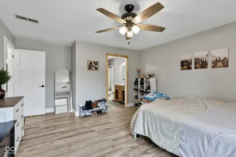 4703 W 1200 N Knightstown IN 46148