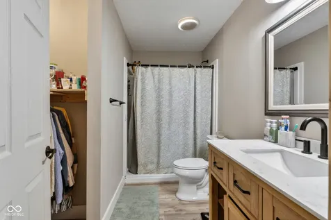 4703 W 1200 N Knightstown IN 46148