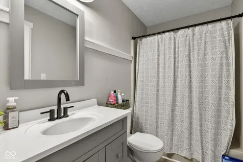 4703 W 1200 N Knightstown IN 46148