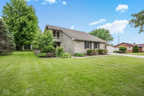 4703 W 1200 N Knightstown IN 46148