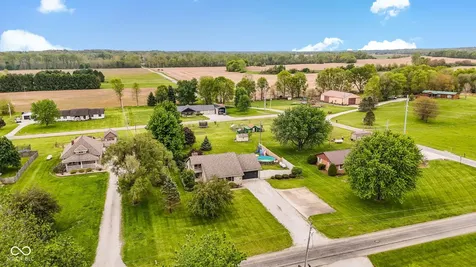 4703 W 1200 N Knightstown IN 46148