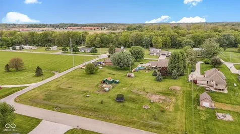 4703 W 1200 N Knightstown IN 46148