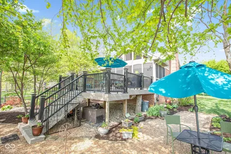 9158 West Point Drive Indianapolis IN 46268
