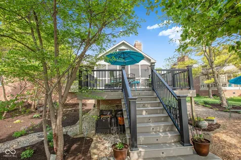 9158 West Point Drive Indianapolis IN 46268