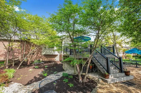 9158 West Point Drive Indianapolis IN 46268