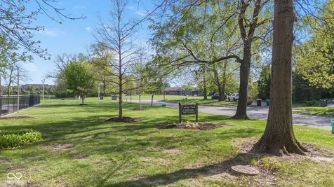 9158 West Point Drive Indianapolis IN 46268