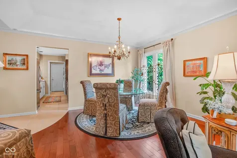 9158 West Point Drive Indianapolis IN 46268