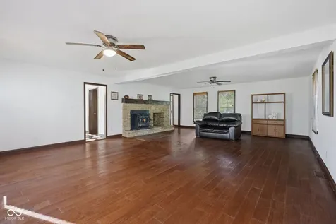 8 Mill Springs Coatesville IN 46121