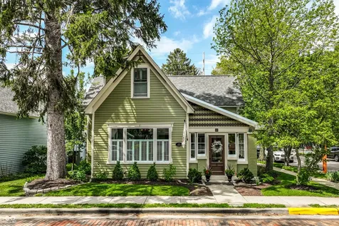 190 N Main Street Zionsville IN 46077