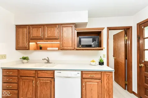 10911 College Place Drive Carmel IN 46280