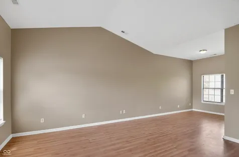 8809 Country Lane Court Indianapolis IN 46217