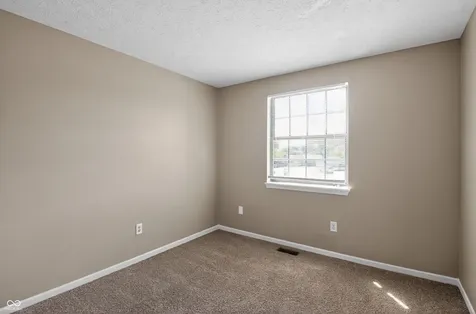 8809 Country Lane Court Indianapolis IN 46217