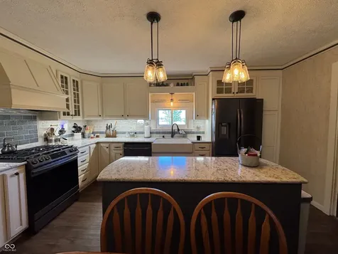 2335 N Main Street Rushville IN 46173